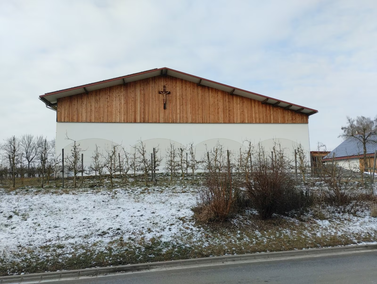 Halle außen